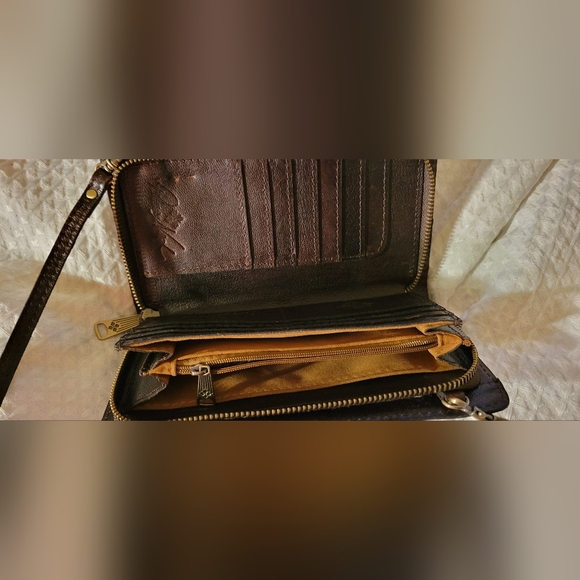 NWT & Box Patricia Nash Embossed Tooled Collection Bag Wristlet Envelope Clutch